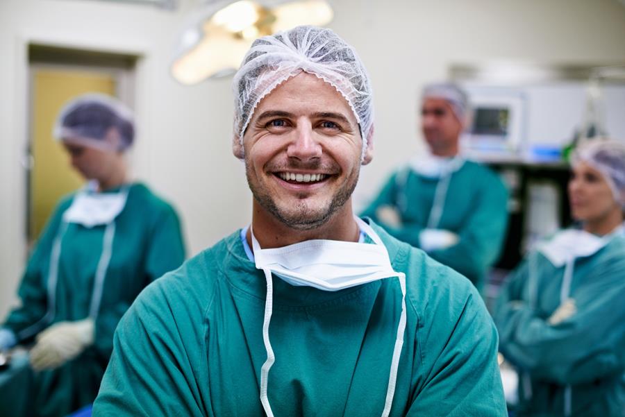 ABSyM sur l’accord médico-mut : « Aucune limitation de suppléments d’honoraires »